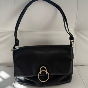Vince Camuto Elegant Black Leather Shoulder Bag